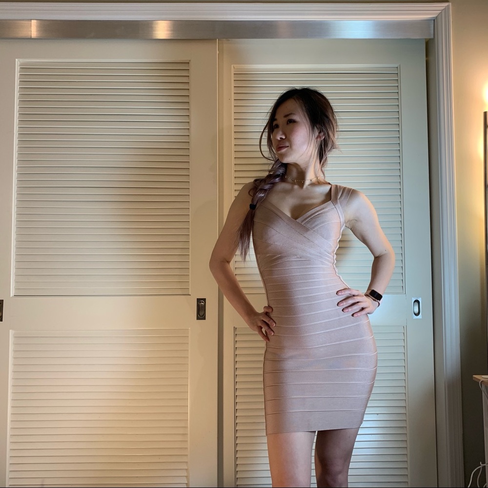 Herve Leger Classic sleeveless Blush bandage dress